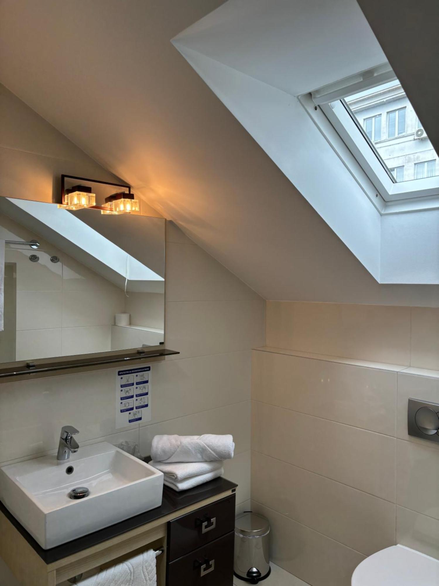 스렘스카 미트로비차 Atrium B&B 외부 사진
